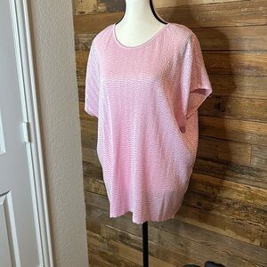 Super cute pink short sleeve blouse